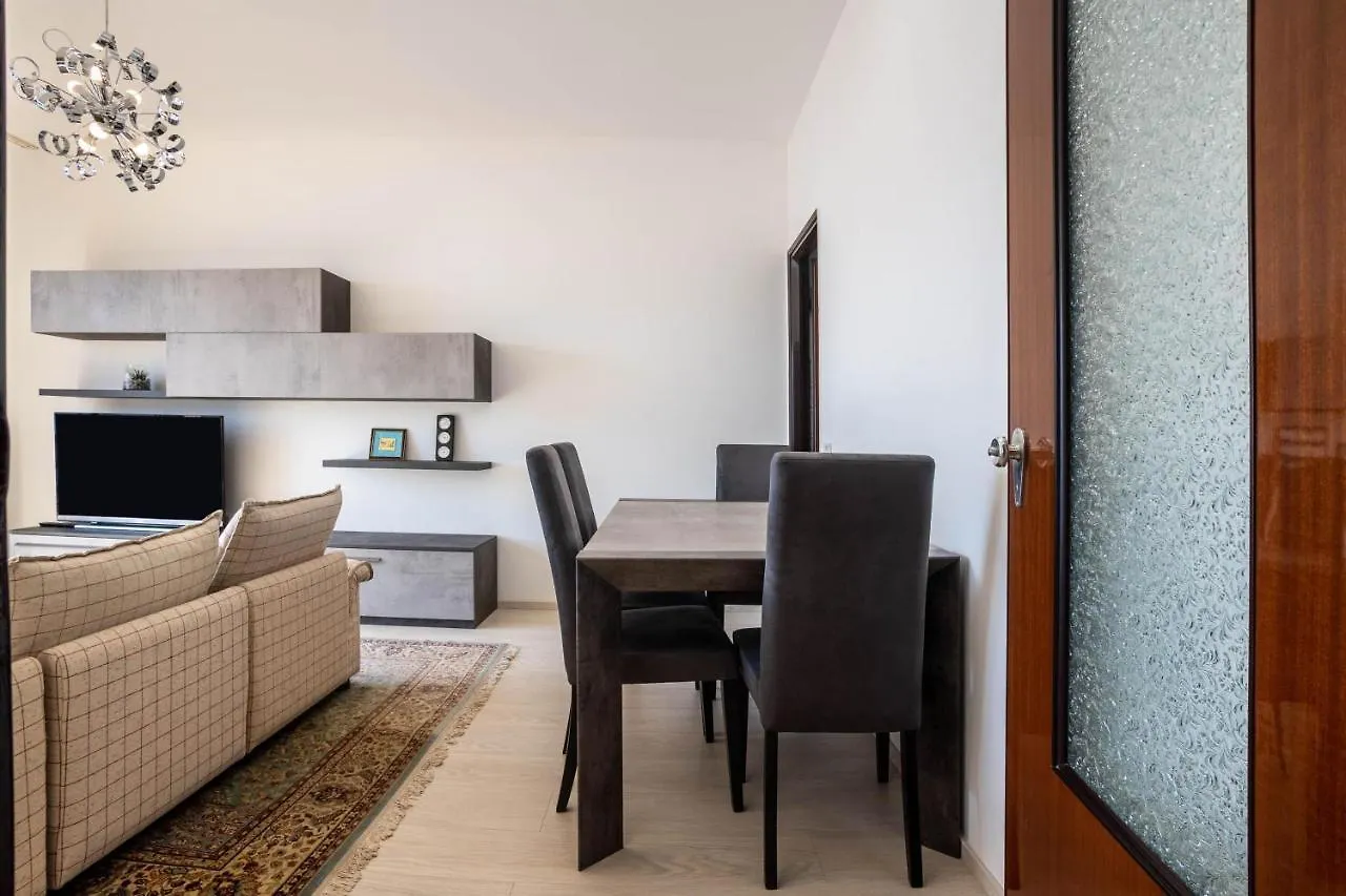 Wohnung Mit Grandiosem Ausblick Tremosine 0*,  Italia